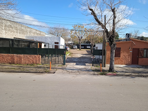 Lavadero de Autos y Estacionamiento Bolívar