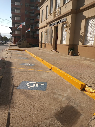 Estacionamiento para personas con Discapacidad, Calle Galarza.