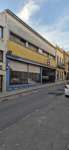 Parking Piedras