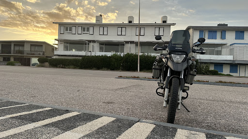 Estacionamiento Este 2