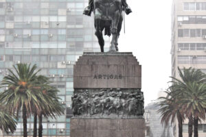 Plaza Gral. José G. Artigas 2 Plaza Gral. José G. Artigas