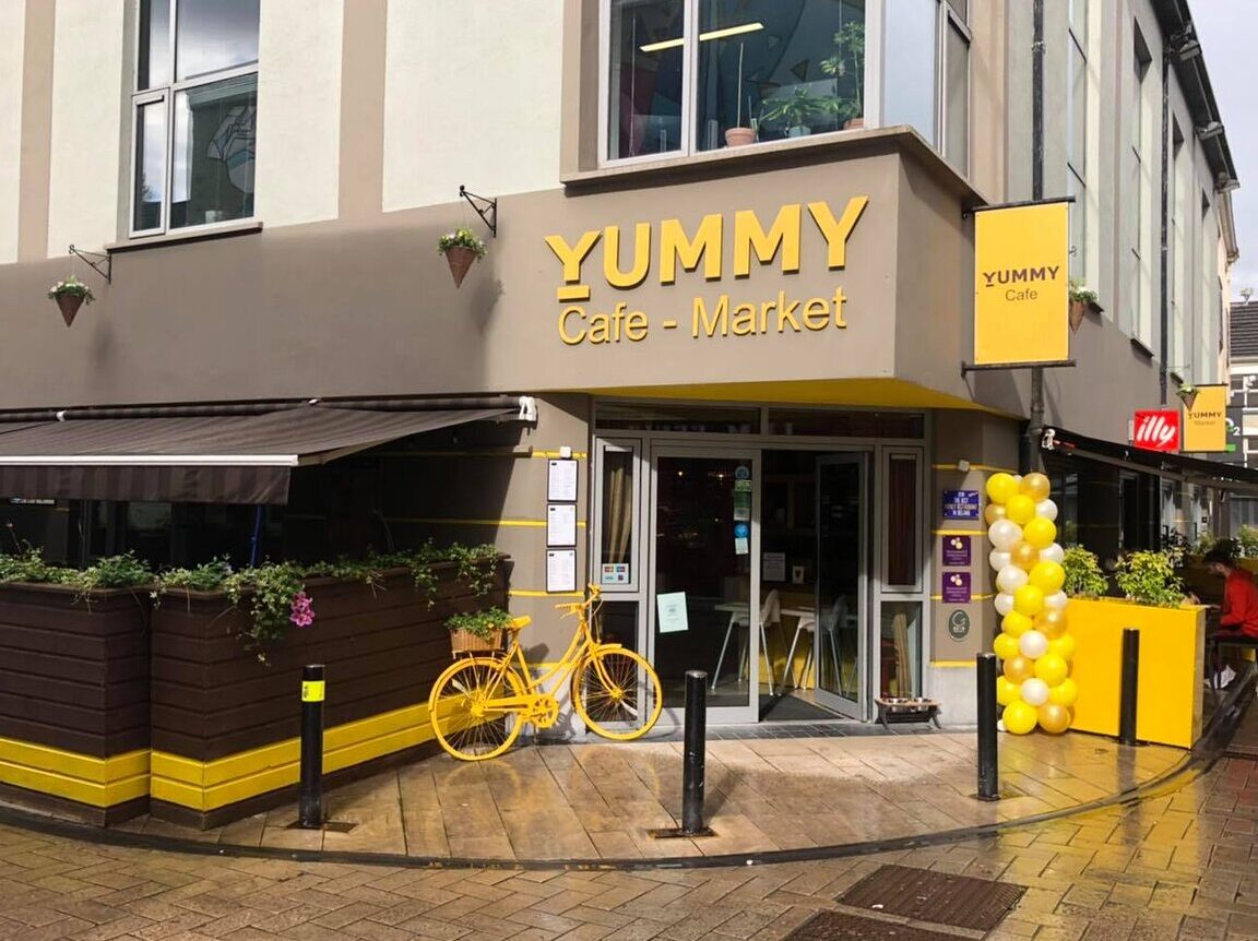 yummy cafeteria 2
